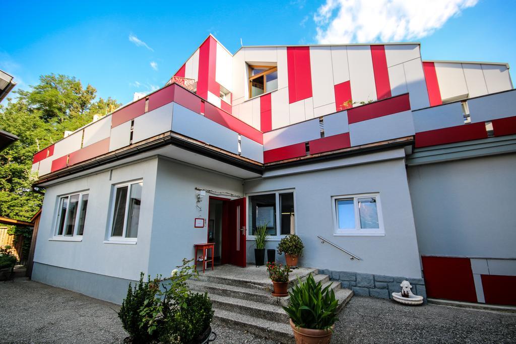 Jugendhotel Egger - Youth Hostel Landskron Zewnętrze zdjęcie