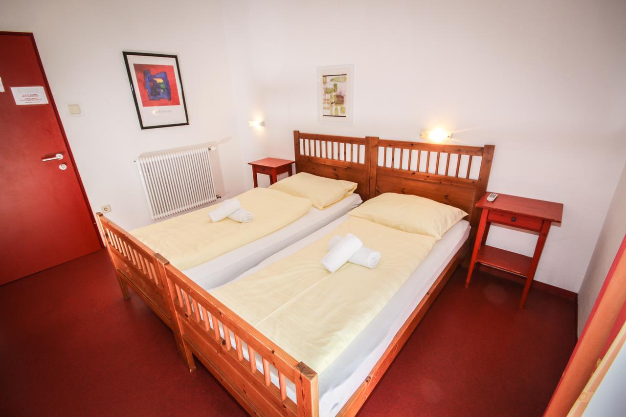 Jugendhotel Egger - Youth Hostel Landskron Zewnętrze zdjęcie